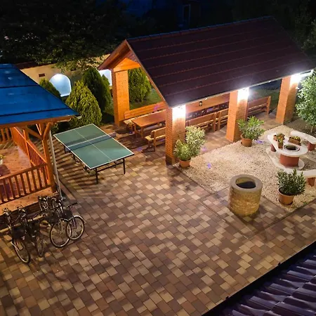 Pensiune Park-lak Vendeghaz 3*